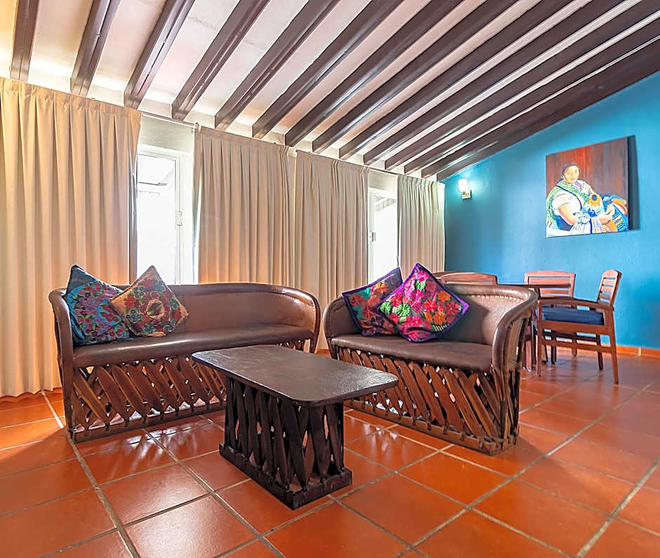 La Iguana Vallarta LGBT Experience - Romantic Zone