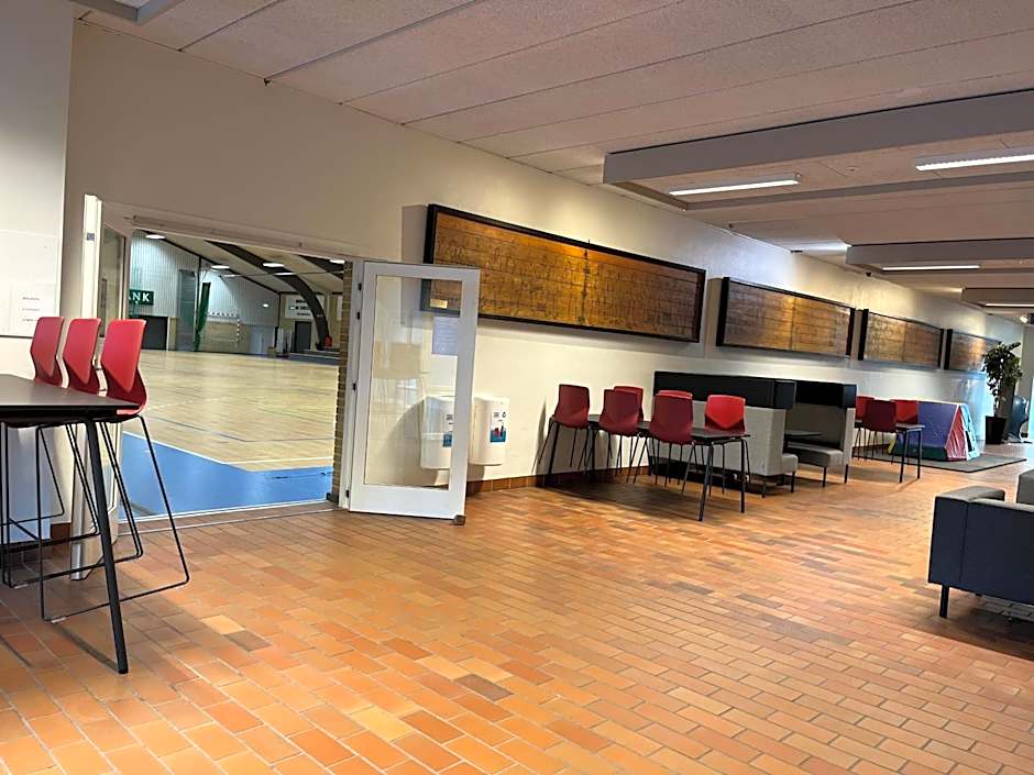 Hirtshals Idrætscenter - Vandrehjem - Hostel