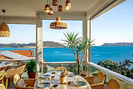 Hideaway Hotel