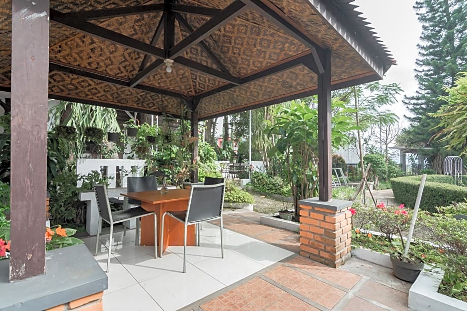 Lembur Kiwari Setra Duta Mitra RedDoorz