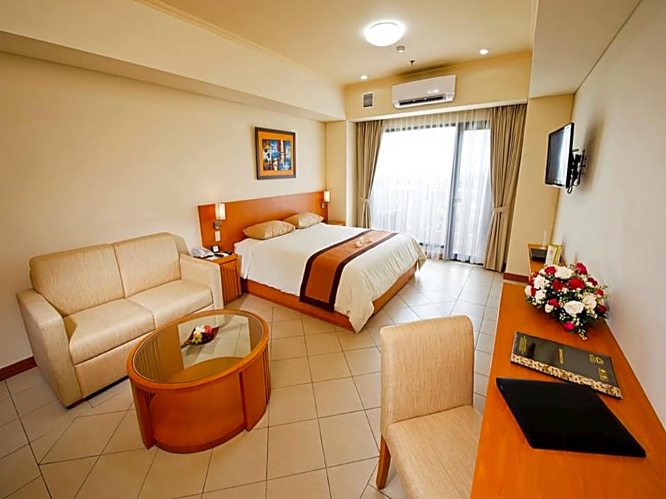 Puri Kiic Golf View Hotel