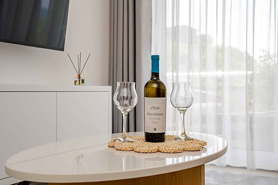 President Bungalows and Apartments