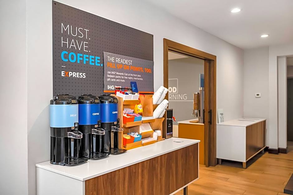 Holiday Inn Express Palestine By IHG