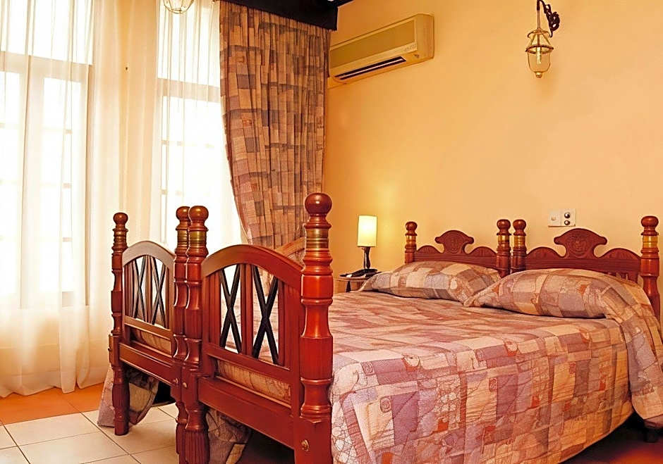 Grand Oriental Hotel