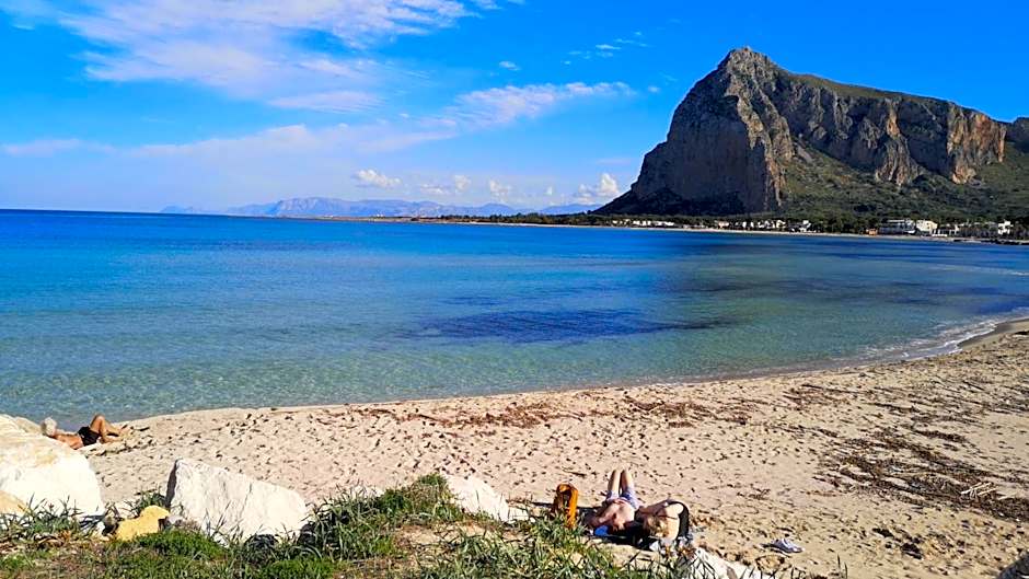 APPARTAMENTO A SAN VITO LO CAPO STANZA CON BAGNO