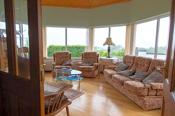 The Rock Equestrian Farm B&B