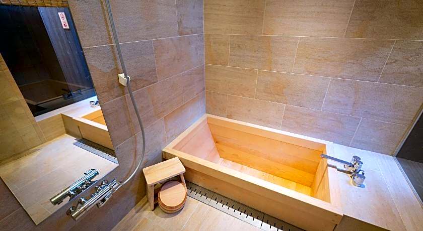 Mibu-Juku Muslim Friendly Easy access to Kyoto STA