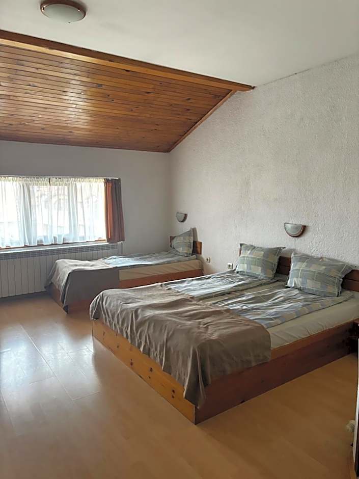 Durchova Kashta Family Hotel