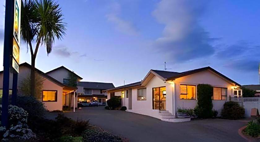 Arrow Motel
