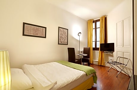 Compact Room