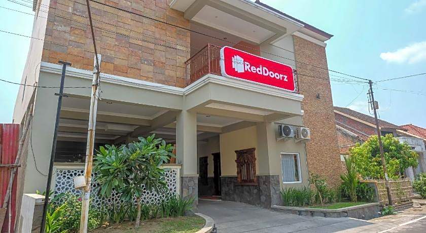RedDoorz Syariah @ Klodran Solo