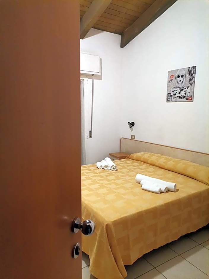 Hotel Alex