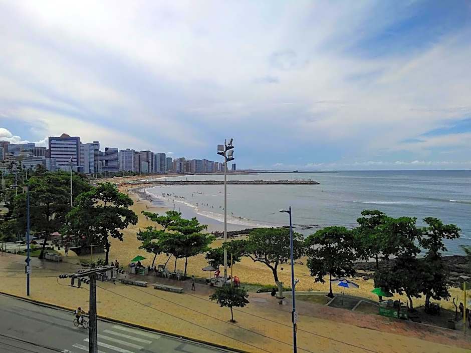 Apt. Em hotel na Av. Beira Mar em Fortaleza