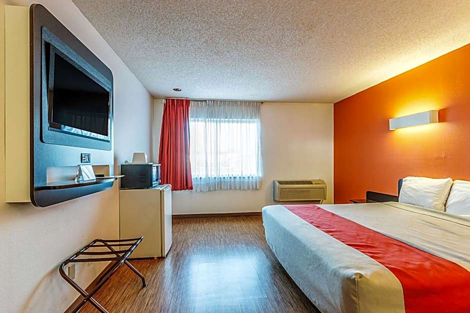 Motel 6-Wisconsin Rapids, WI