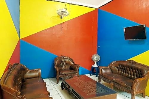 OYO 2229 Bunga Raya Residence