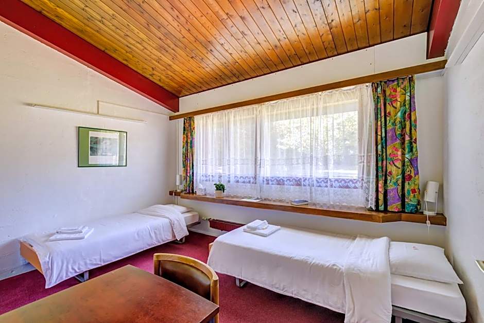 Photo 1 of 1 of Single Room