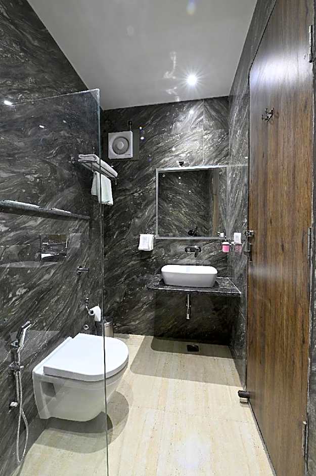 Hotel Avalon Palms Agra