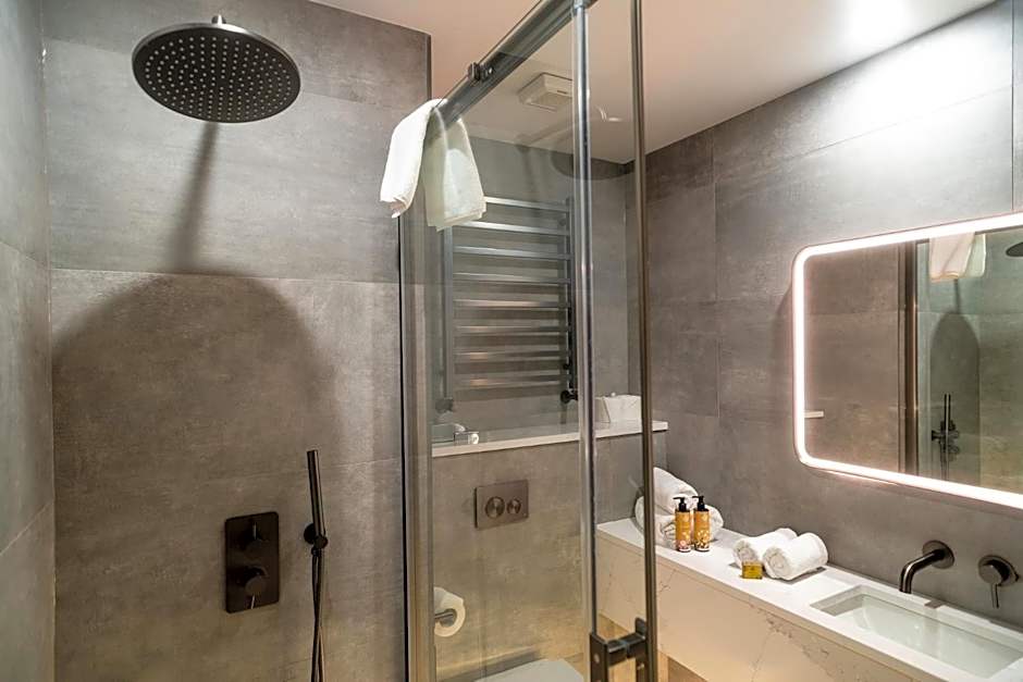 Cliffs of Moher Hotel