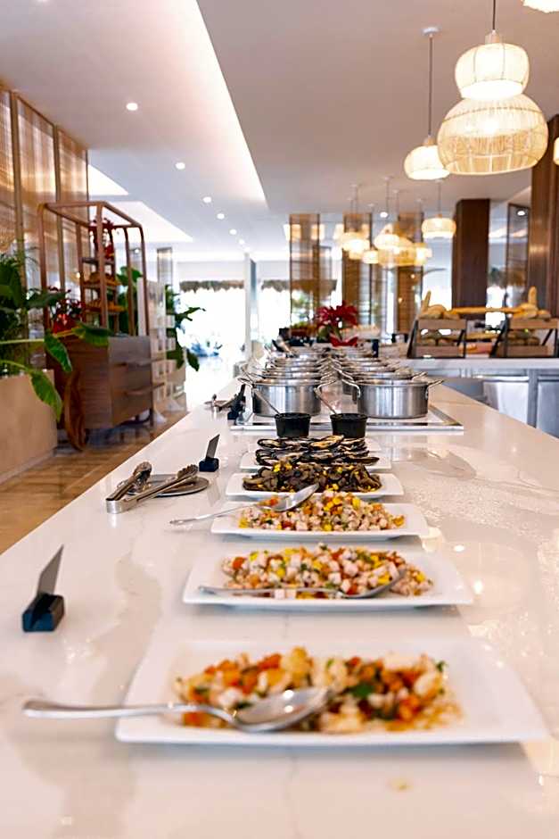 Family Selection at Grand Palladium Kantenah Resort & Spa- All Inclusive