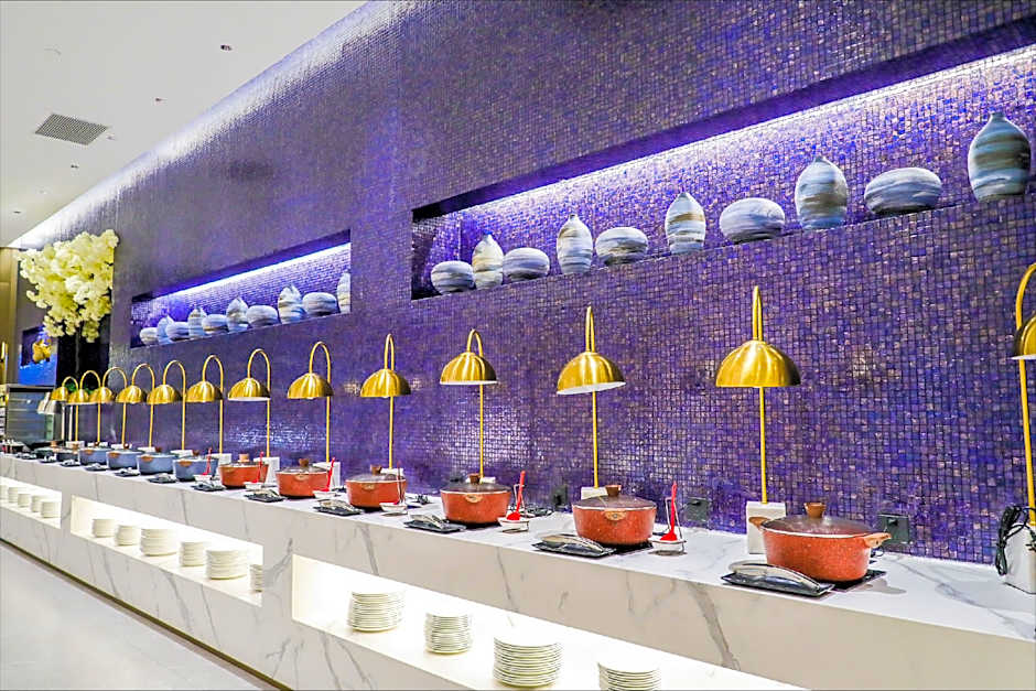 Dong Fang Hotel Guangzhou