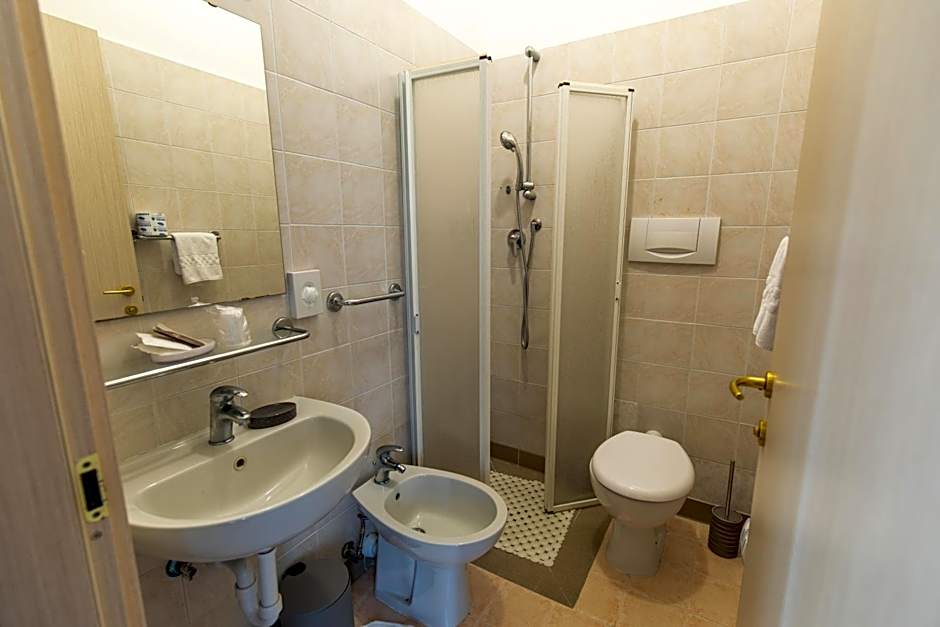 XXV APRILE Casa per Ferie