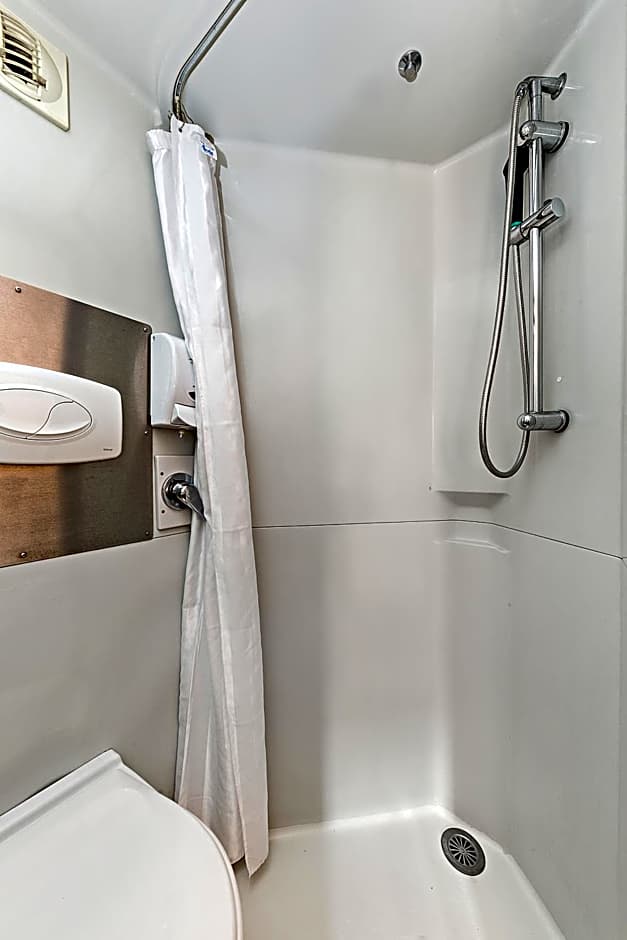 Premiere Classe Rouen Sud - Parc Des Expositions