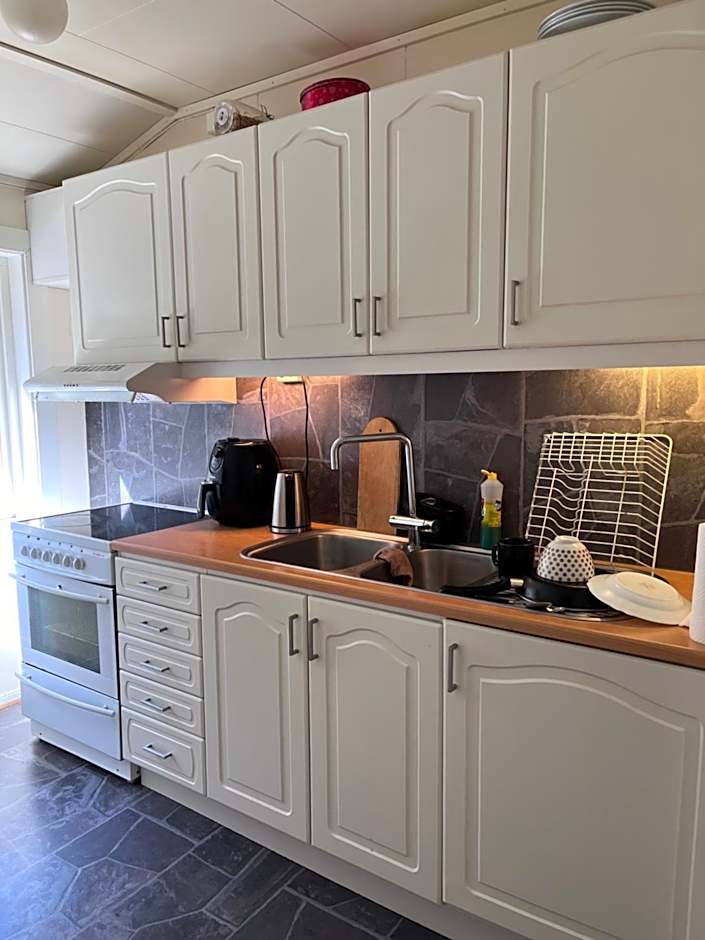 The Harbour House, dorm and twin, selfservice hostel