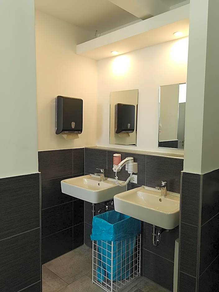 MAC City Hostel