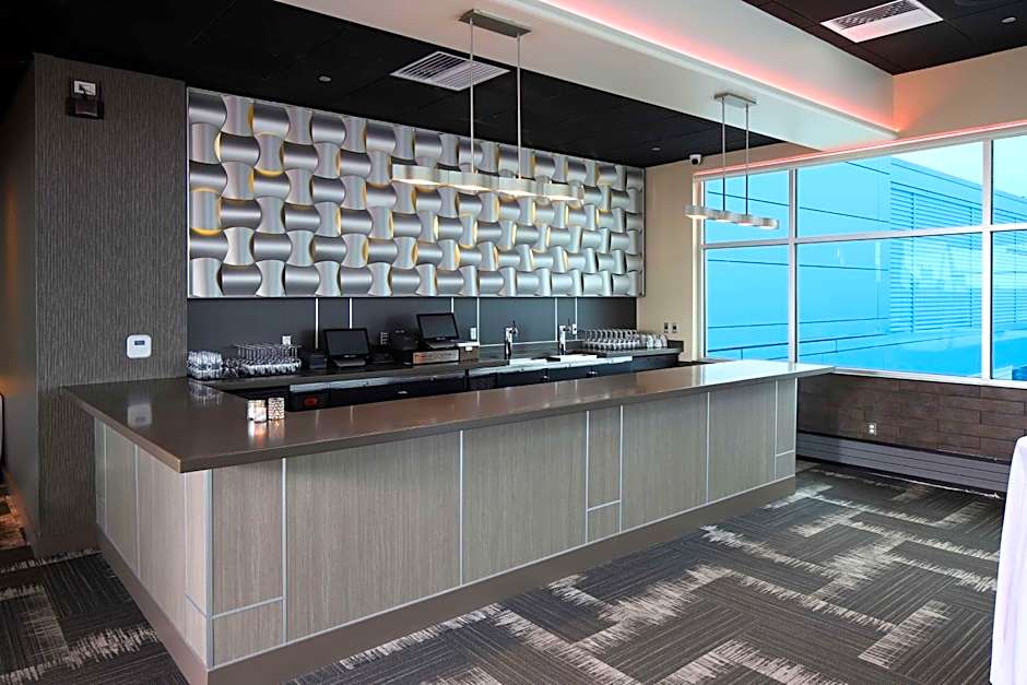 Tulyp, Tapestry Collection by Hilton