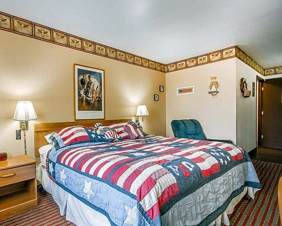 Rodeway Inn & Suites Madison East