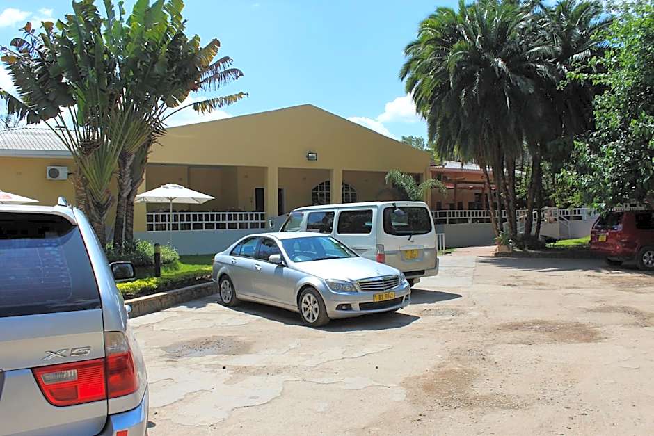 Casa Mia Lodge & Restaurant