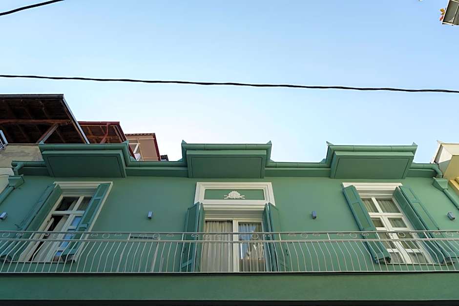 Le Bijou Luxury Rooms & Suites