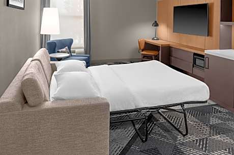 DoubleTree by Hilton Dayton Fairborn