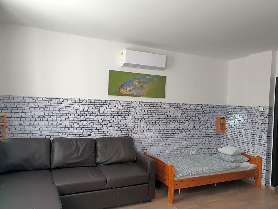 Kid Família Panzió Balatonszárszó