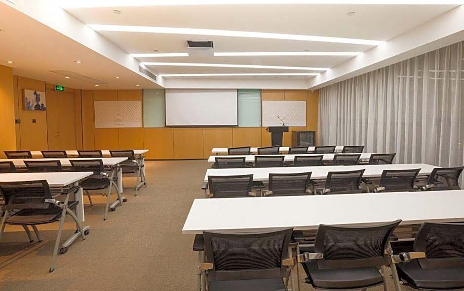 Atour Hotel Suqian Fazhan Avenue