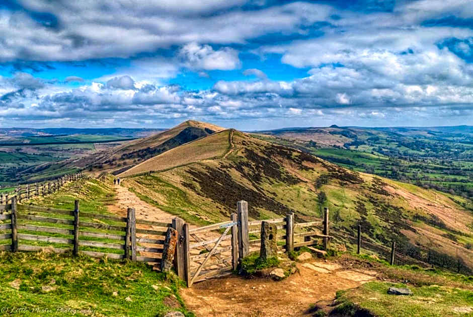 Dunscar Farm Bed & Breakfast