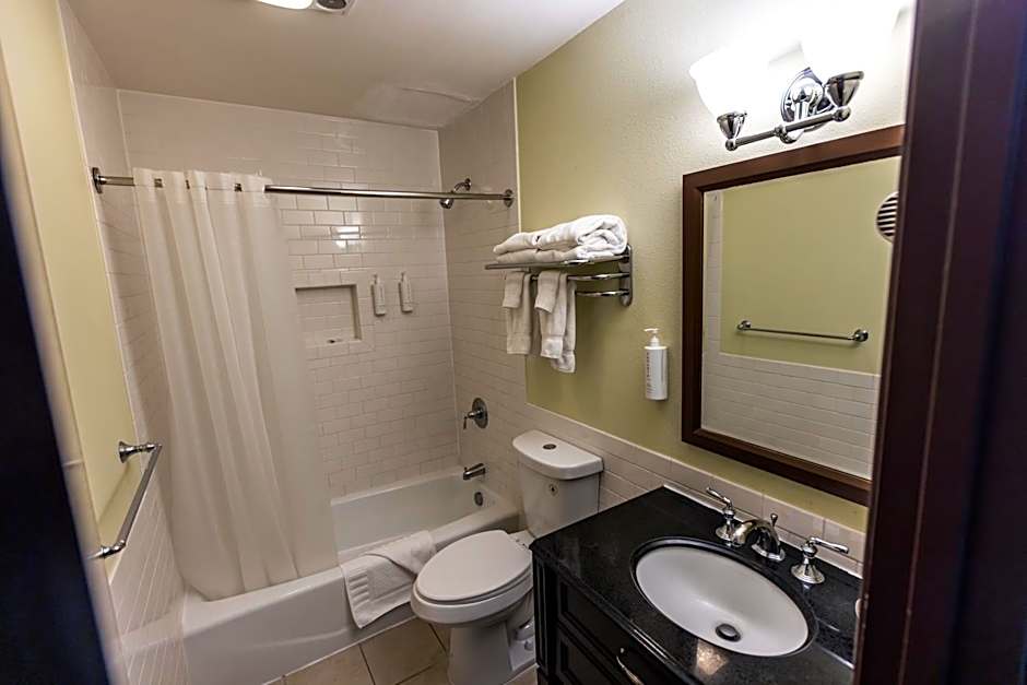 The Mammoth Creek Inn