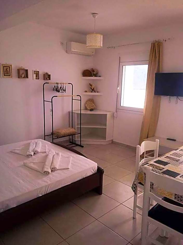 Kalymnos Platy Gialos Mousellis Makis Apartments