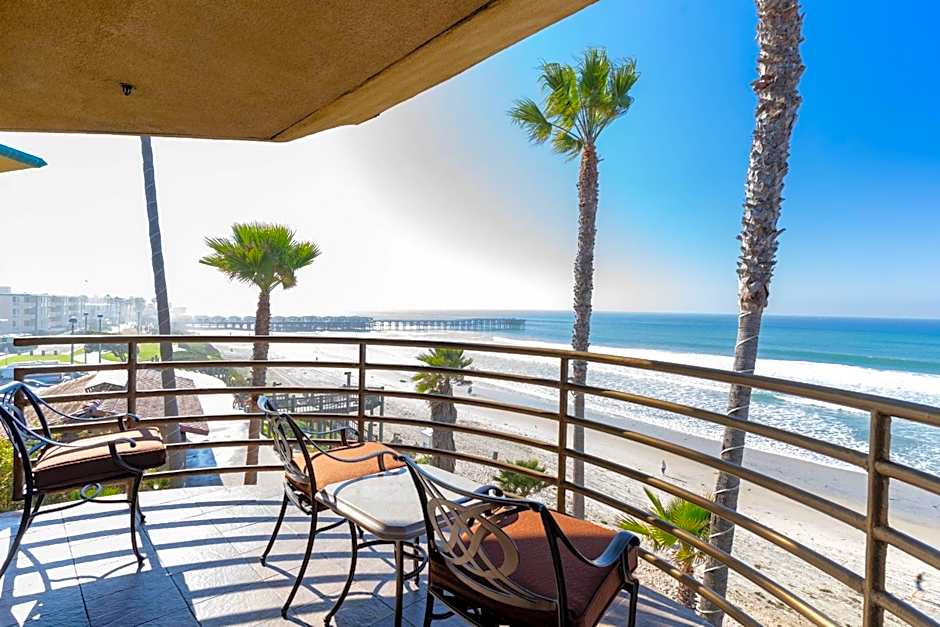 Pacific Terrace Hotel