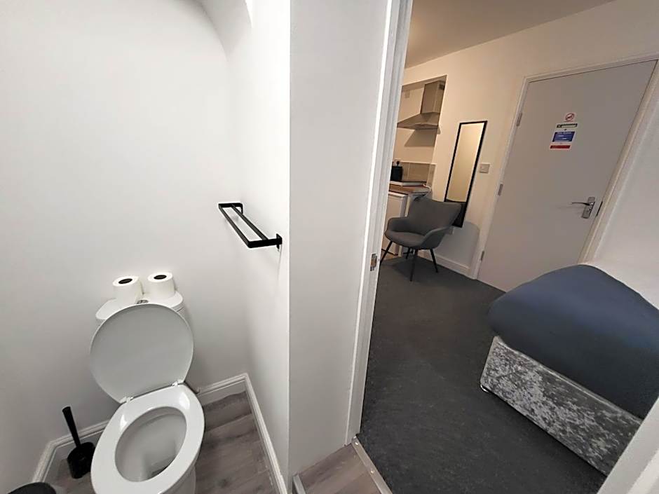 Premier Studios Nottingham - Tring Vale