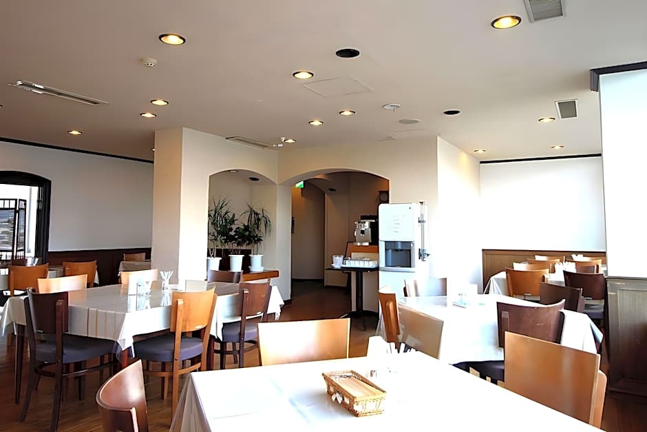 Hotel Okuni (Royal Inn Group)