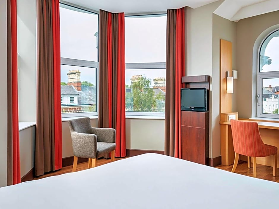 ibis Belfast Queens Quarter