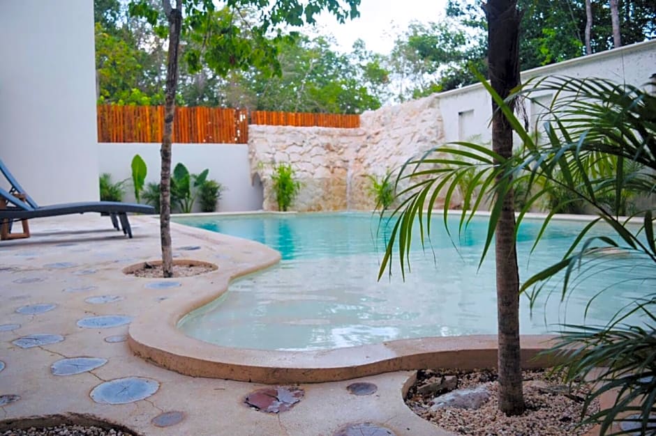 Niik Tulum