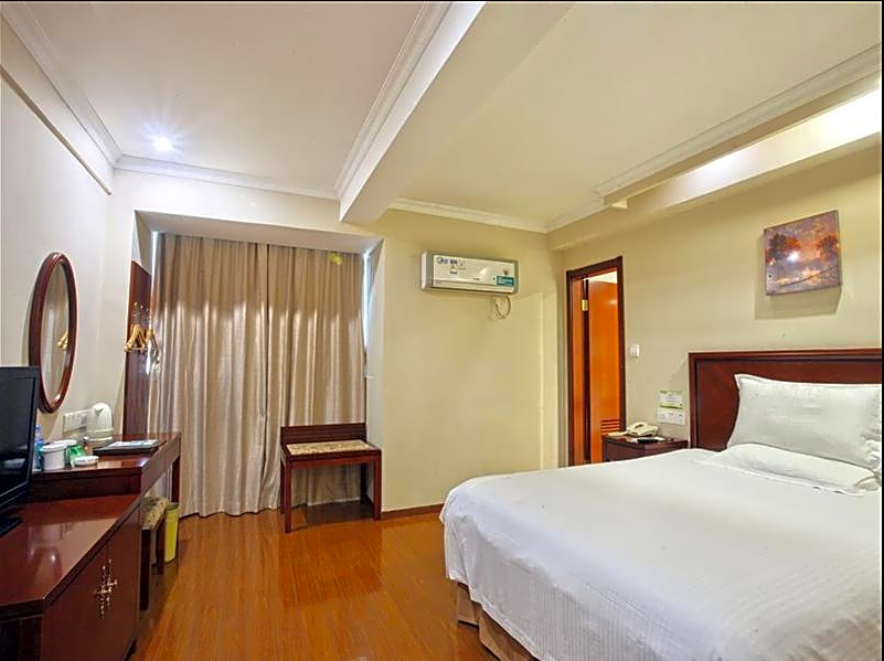 GreenTree Inn Huangshan Railway Station Tiandu Avenue Business Hotel