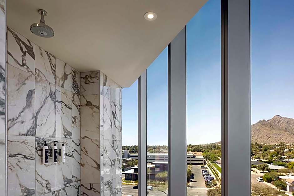 Caesars Republic Scottsdale, a Hilton Hotel