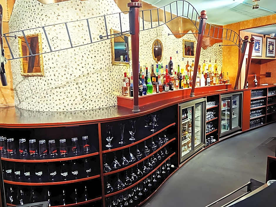 Mansouri Mansions Hotel