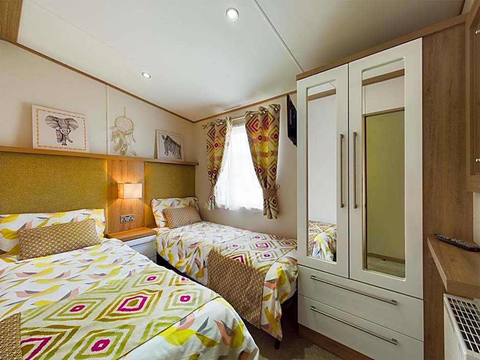 Tattershall Lakes Mini Breaks - Osprey Rise