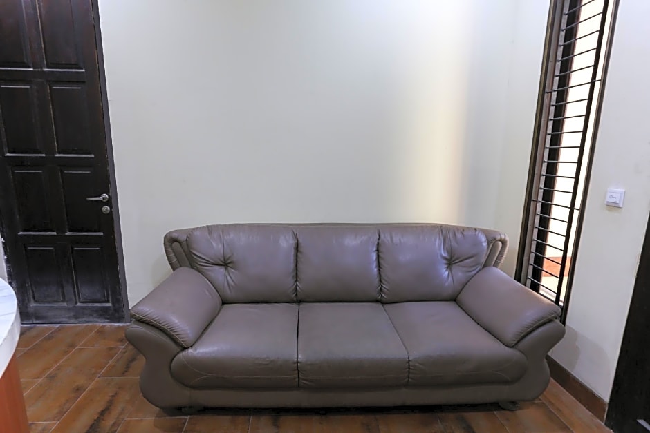 SUPER OYO 3109 Point Inn