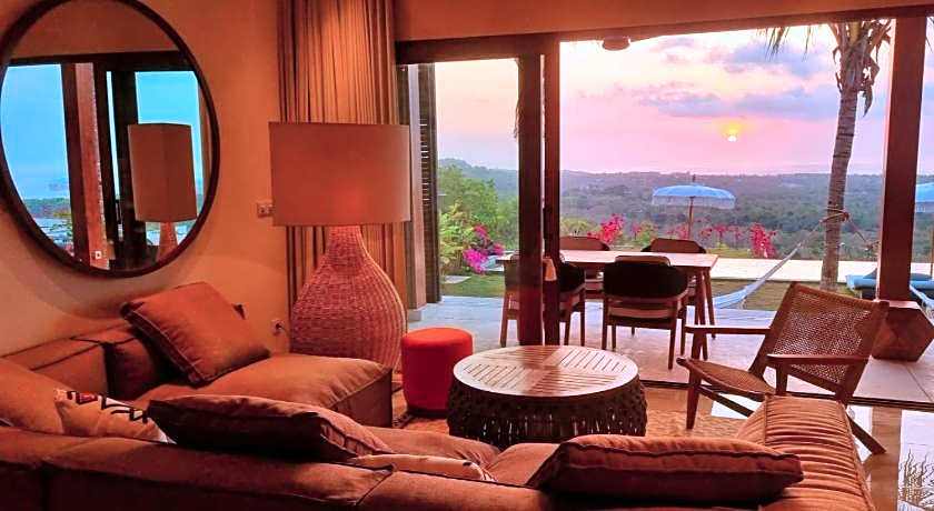 Uluwatu Sunset Hills