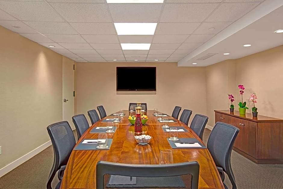 Wyndham Garden Chinatown